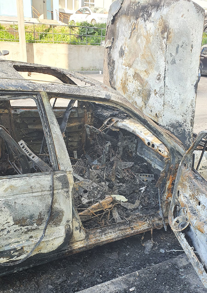 В деревне Киселевка Смоленского района сгорела иномарка
